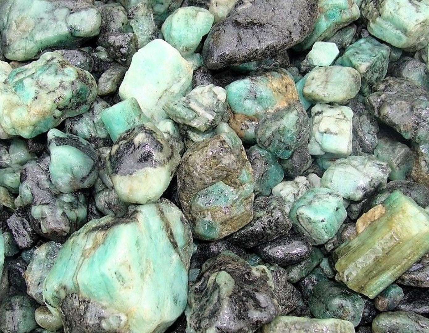 Emerald Rough Cut Colombian Natural Raw Beryl 1lb Wholesale Lot